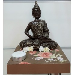 Imagem de Buda acompanha 2...